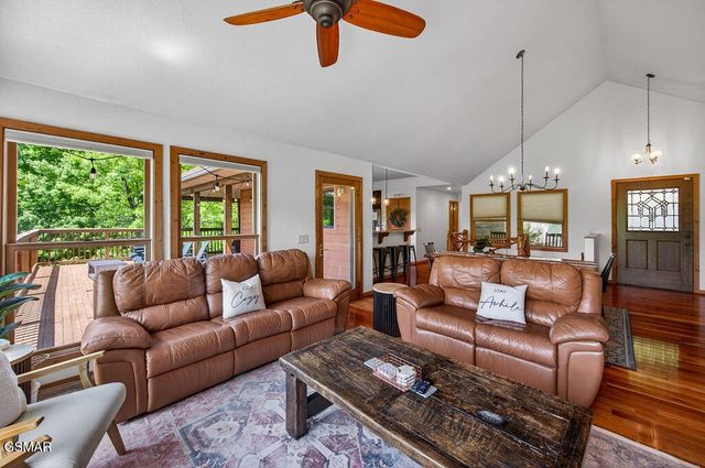 967 Scenic Trail, Gatlinburg, TN 37738