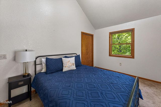 967 Scenic Trail, Gatlinburg, TN 37738