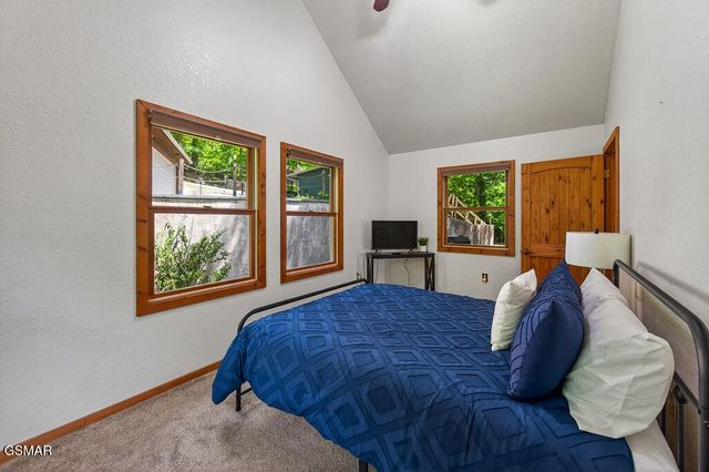 967 Scenic Trail, Gatlinburg, TN 37738