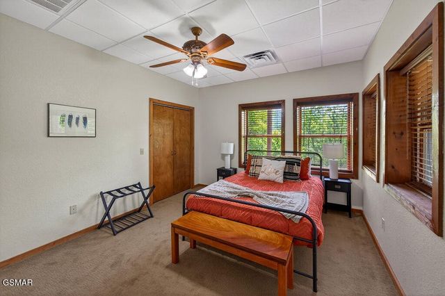 967 Scenic Trail, Gatlinburg, TN 37738