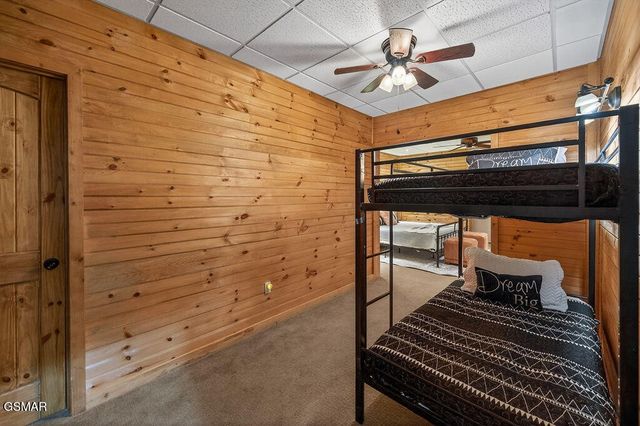 967 Scenic Trail, Gatlinburg, TN 37738