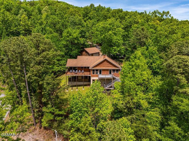 967 Scenic Trail, Gatlinburg, TN 37738