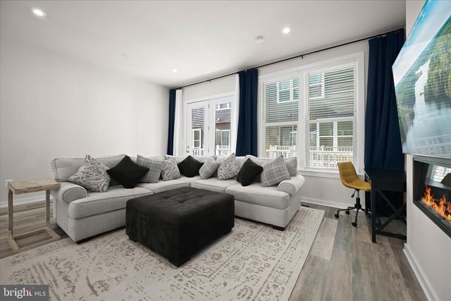 16216 BUSHWICK PL, Rockville, MD 20855