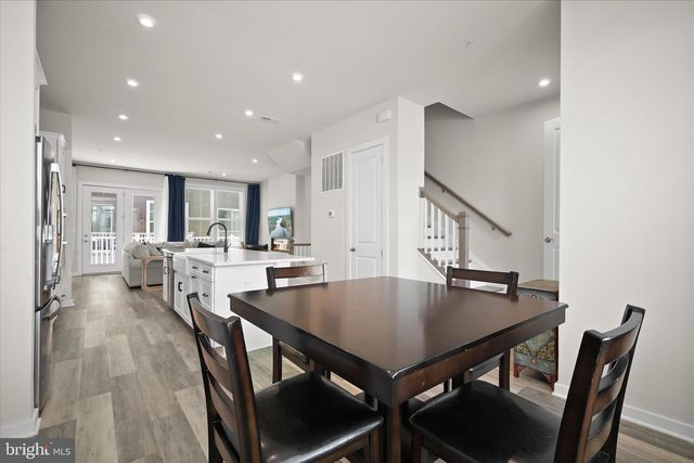 16216 BUSHWICK PL, Rockville, MD 20855