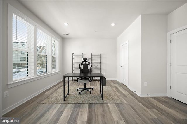 16216 BUSHWICK PL, Rockville, MD 20855