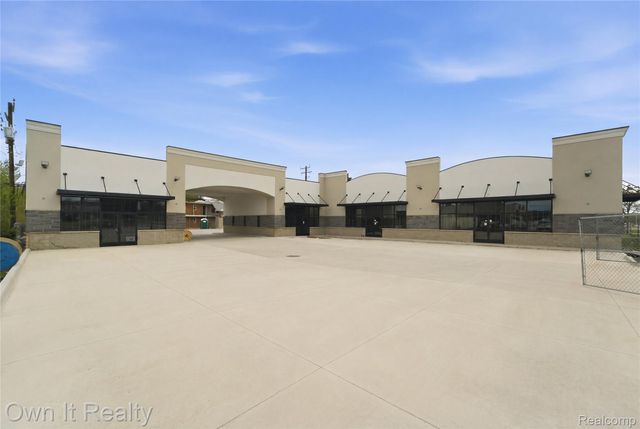 6452 N N Telegraph Road, Dearborn Heights, MI 48127