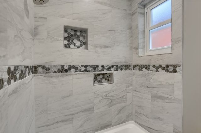 5619 Hays St, East Liberty, PA 15206