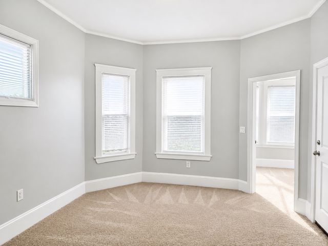 15 Ford St 1, Haverhill, MA 01832
