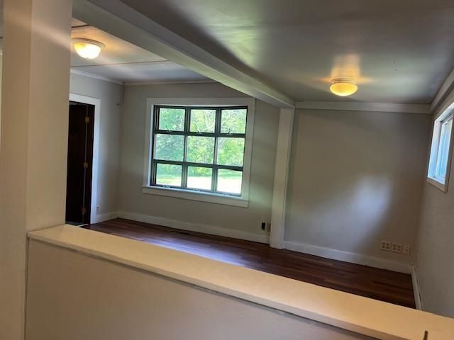 498 Clyde Street, Newport City, VT 05855