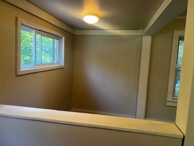 498 Clyde Street, Newport City, VT 05855