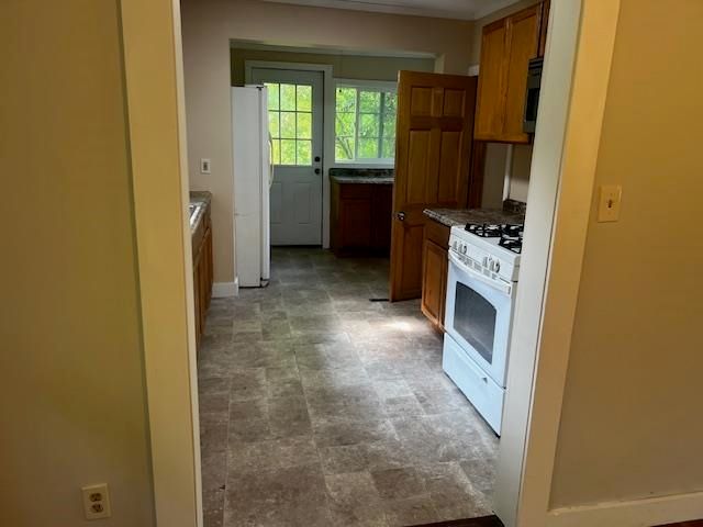 498 Clyde Street, Newport City, VT 05855