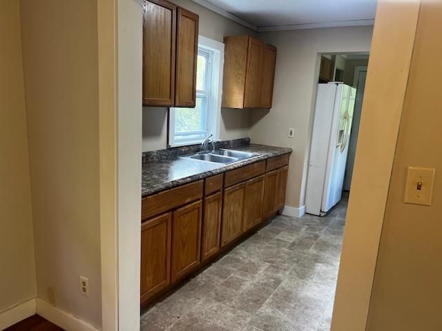 498 Clyde Street, Newport City, VT 05855