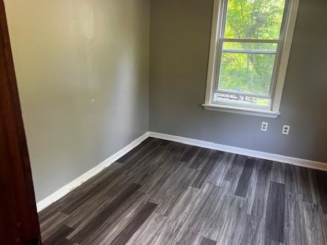 498 Clyde Street, Newport City, VT 05855