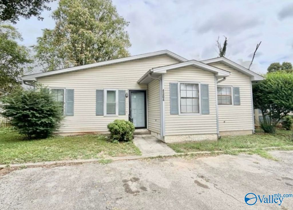 4304 Chalet Circle, Huntsville, AL 35810