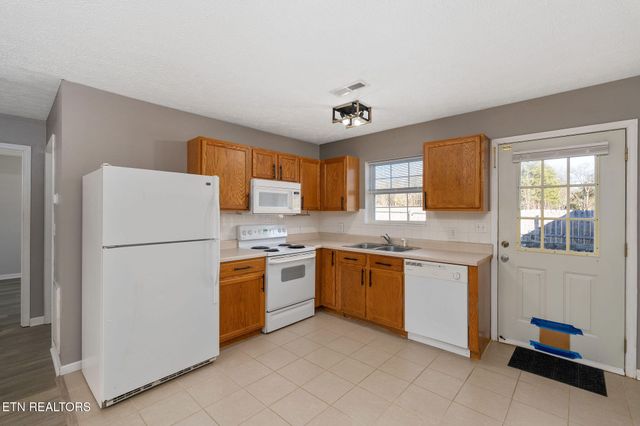 150 Red Bud Lane, Sevierville, TN 37876