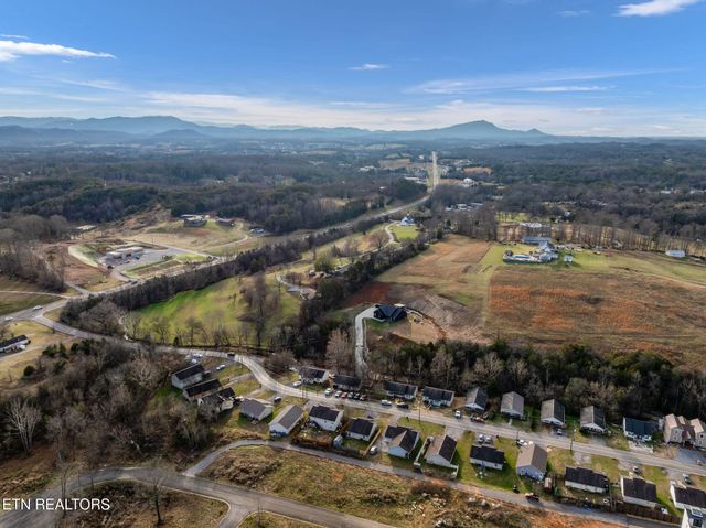 150 Red Bud Lane, Sevierville, TN 37876