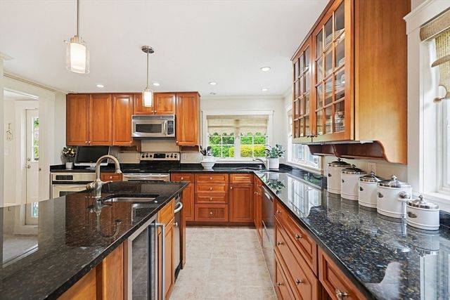 310 Sumner St, Stoughton, MA 02072