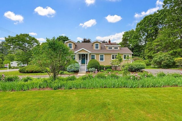 310 Sumner St, Stoughton, MA 02072