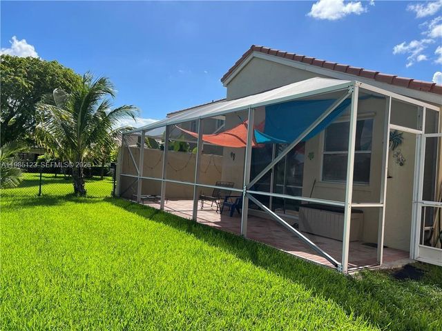 15686 NW 12th Mnr 15686, Pembroke Pines, FL 33028