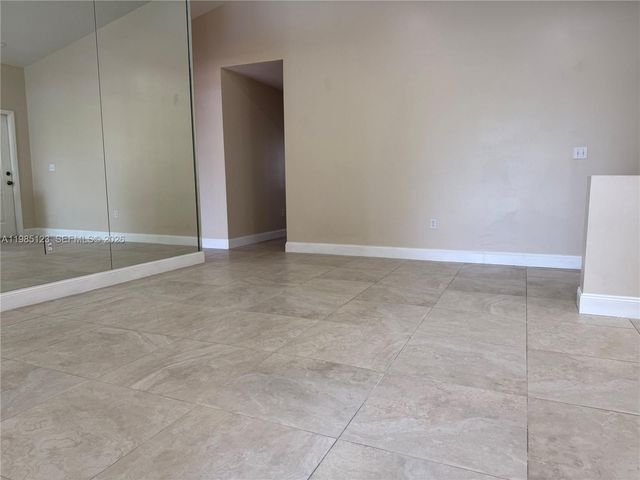 15686 NW 12th Mnr 15686, Pembroke Pines, FL 33028
