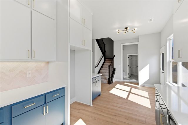 1602 S 23rd Place, Rogers, AR 72758