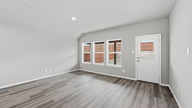 1924 CHEROKEE Lane, Cleburne, TX 76033