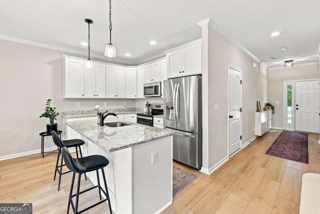 1489 Bluff Valley Circle, Gainesville, GA 30504