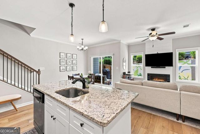 1489 Bluff Valley Circle, Gainesville, GA 30504