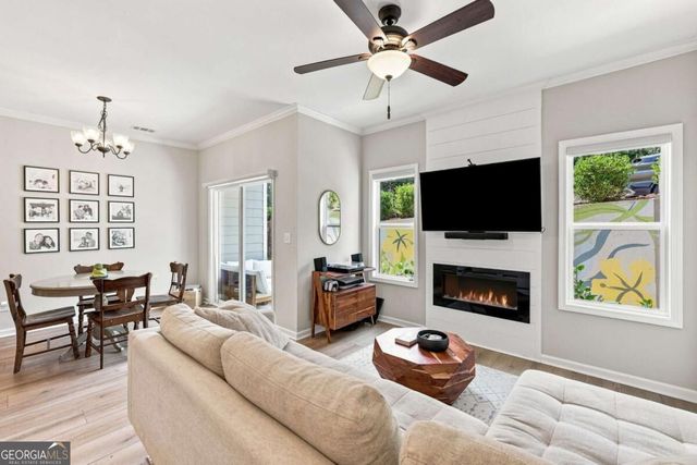 1489 Bluff Valley Circle, Gainesville, GA 30504
