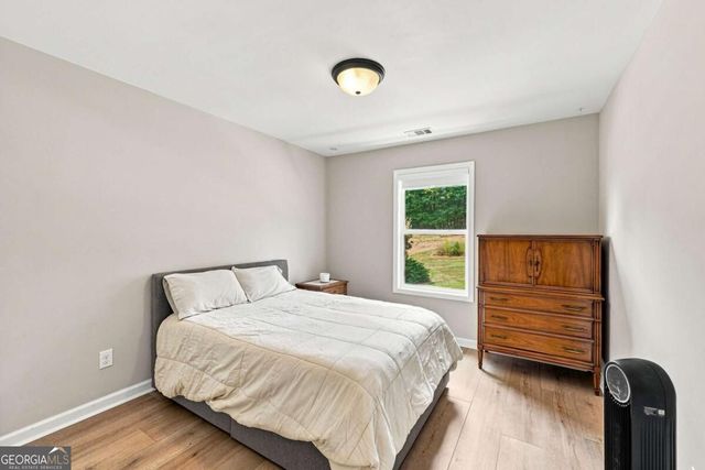 1489 Bluff Valley Circle, Gainesville, GA 30504