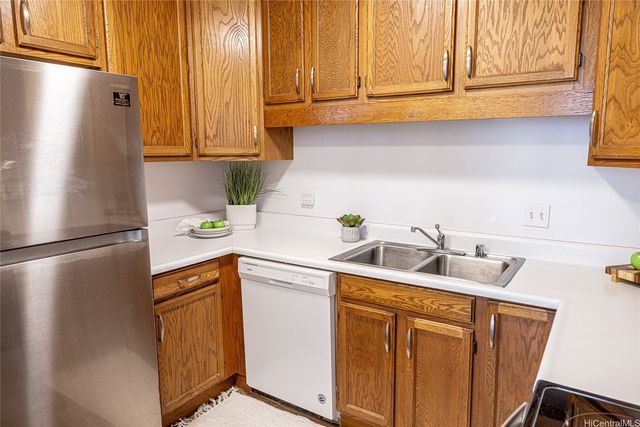 1600 Wilikina Drive B308, Wahiawa, HI 96786