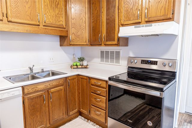 1600 Wilikina Drive B308, Wahiawa, HI 96786