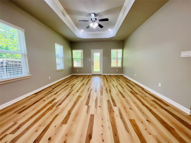 3915 Caddo Street, Greenville, TX 75401