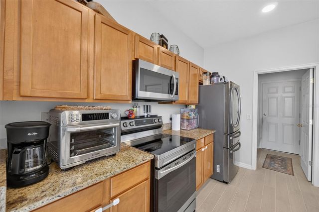 6086 CHAPLEDALE DR, Orlando, FL 32829
