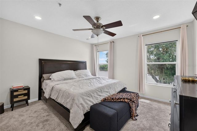 6086 CHAPLEDALE DR, Orlando, FL 32829