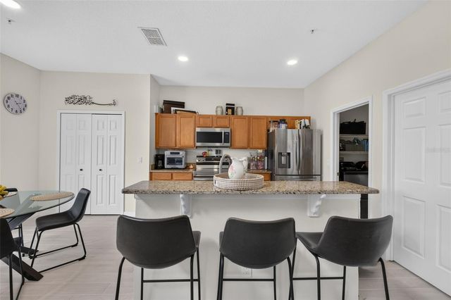 6086 CHAPLEDALE DR, Orlando, FL 32829