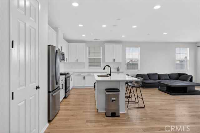 2125 E Jackman, Lancaster, CA 93535