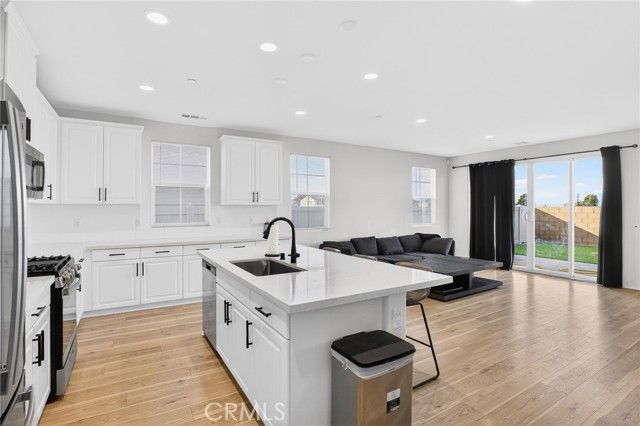 2125 E Jackman, Lancaster, CA 93535