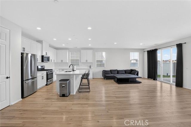 2125 E Jackman, Lancaster, CA 93535