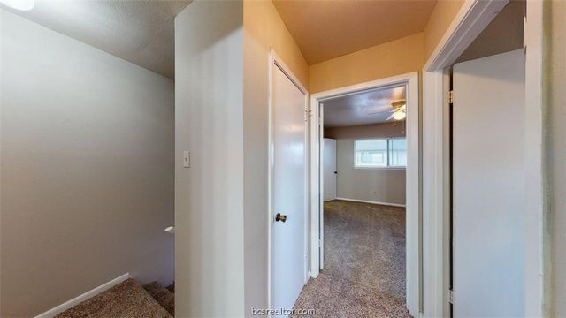 2807 Longmire Drive B, College Station, TX 77845