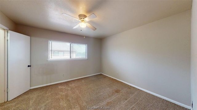 2807 Longmire Drive B, College Station, TX 77845