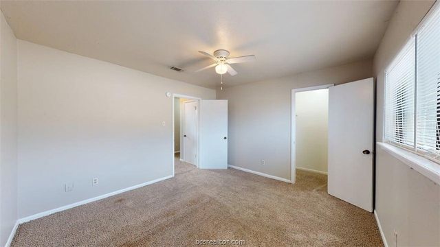2807 Longmire Drive B, College Station, TX 77845