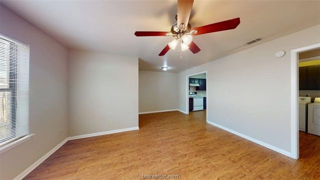2807 Longmire Drive B, College Station, TX 77845