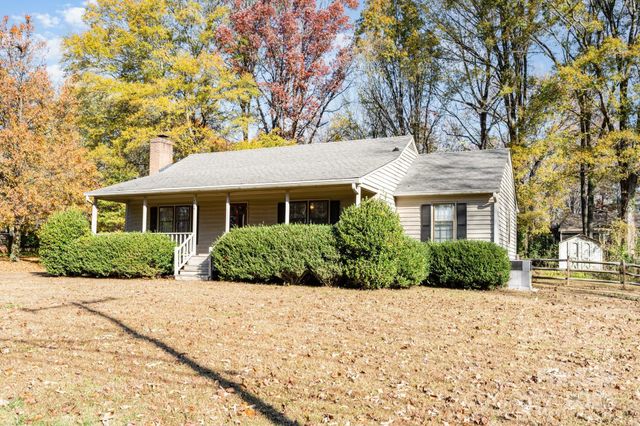 7615 Alexander Road, Charlotte, NC 28270