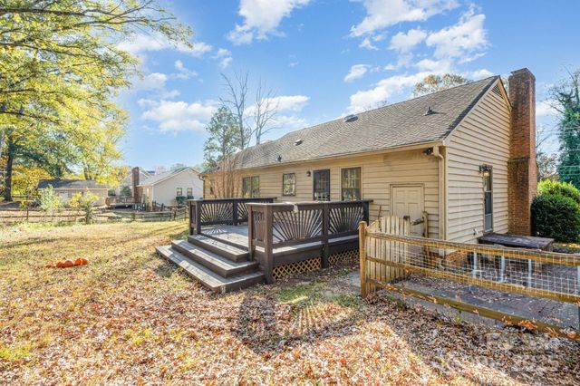 7615 Alexander Road, Charlotte, NC 28270