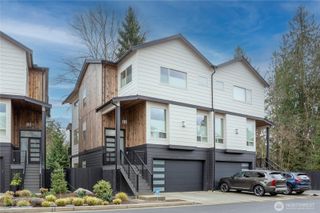19727 27th Place W #1, Lynnwood, WA 98036
