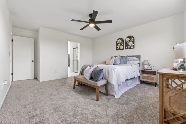 13610 E Deerfield Trl, Derby, KS 67037