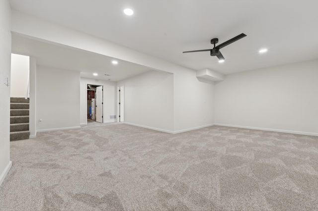 13610 E Deerfield Trl, Derby, KS 67037