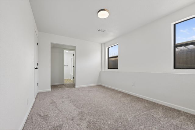 13610 E Deerfield Trl, Derby, KS 67037