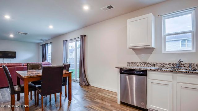 410 Cupp Cir, Shepherdsville, KY 40165